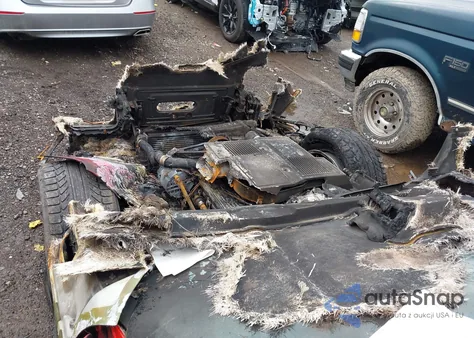 1984 Chevrolet Corvette z USA, uszkodzony, nr VIN 1G1AY0785E5147037